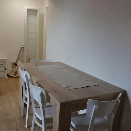 Apartmany U Batova Kanalu